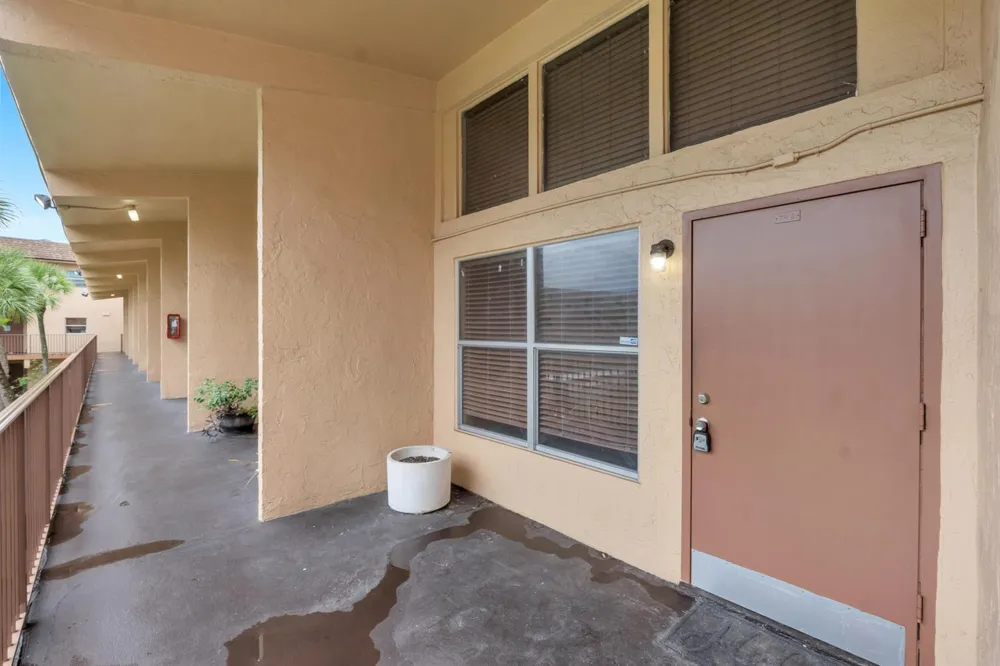 4171 NW 26TH STREET #T2 Lauderhill, FL 33313