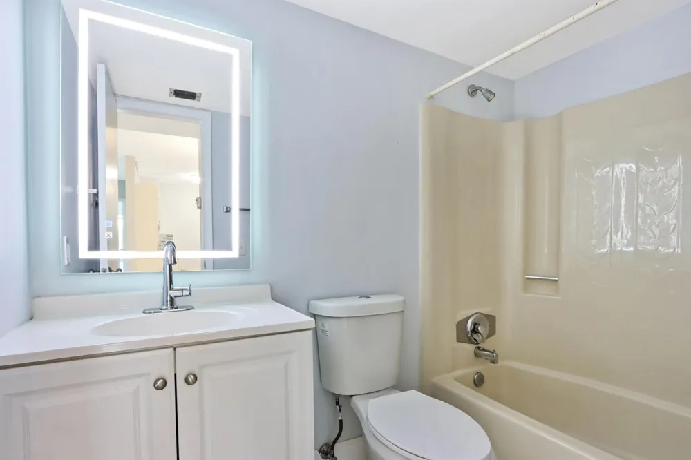 6313 CHASEWOOD DRIVE #B Jupiter, FL 33458