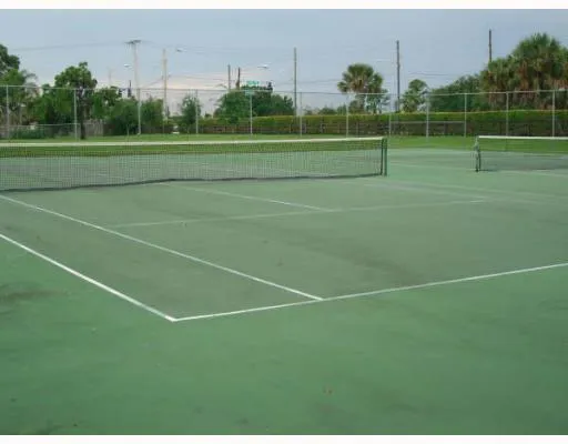 6313 CHASEWOOD DRIVE #B Jupiter, FL 33458
