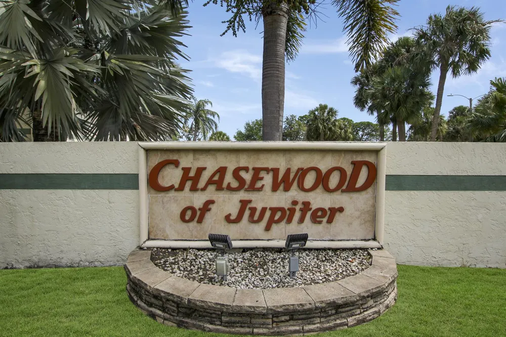 6313 CHASEWOOD DRIVE #B Jupiter, FL 33458