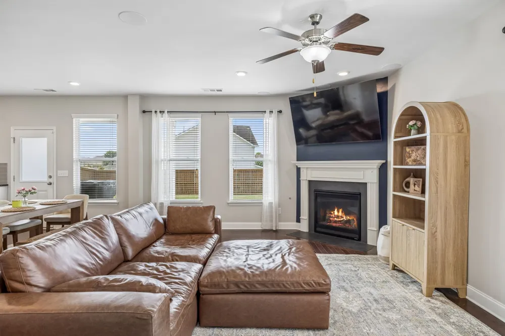 1045 Keeneland Dr Spring Hill, TN 37174