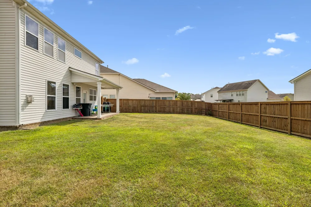 1045 Keeneland Dr Spring Hill, TN 37174