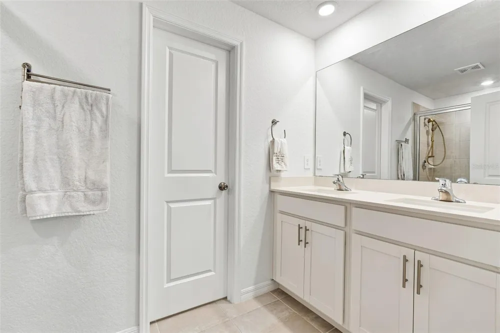 14114 LILAC SKY TERRACE Bradenton, FL 34211