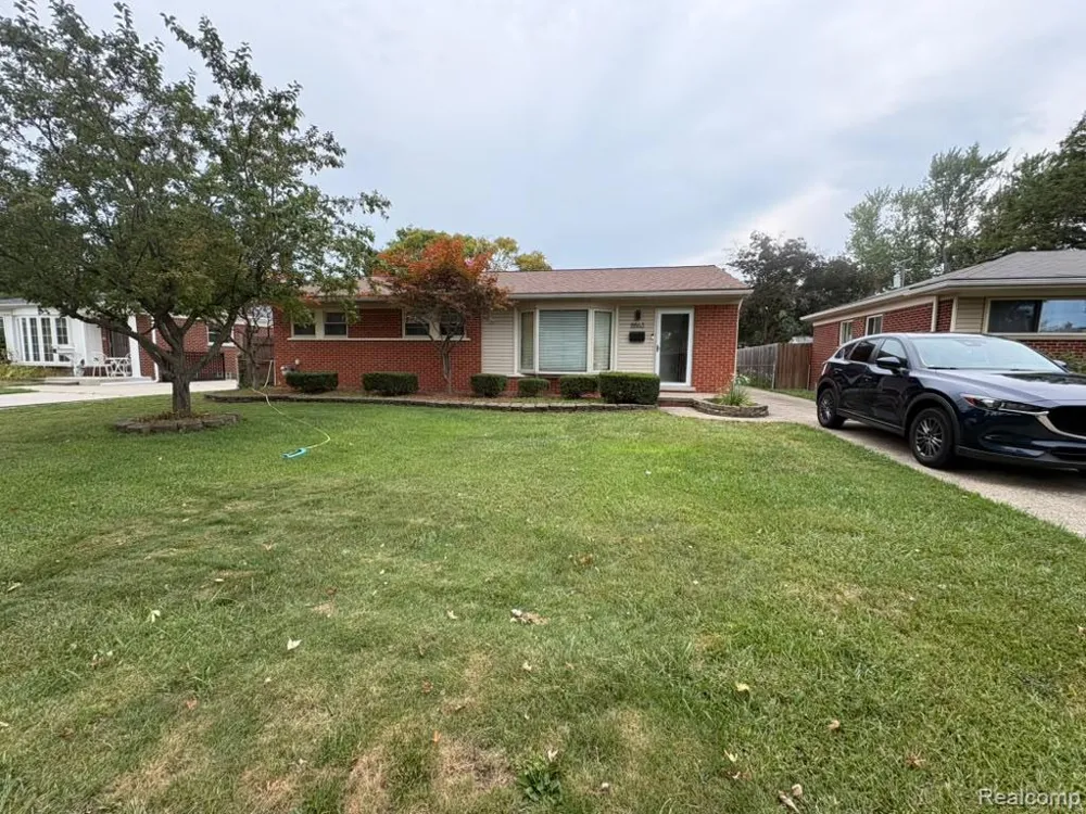 8863 Birkhill Drive Sterling Heights City, MI 48314