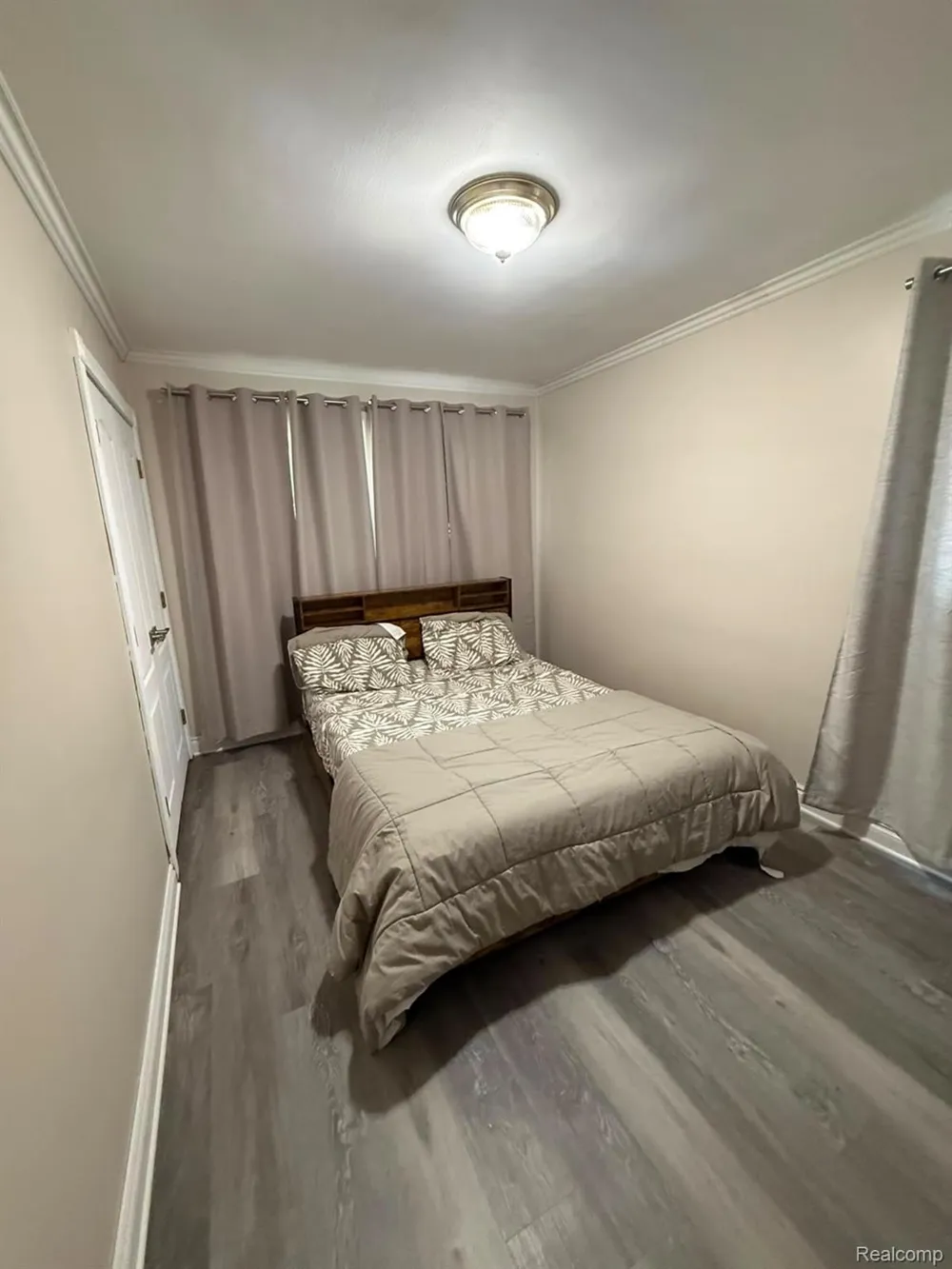 8863 Birkhill Drive Sterling Heights City, MI 48314
