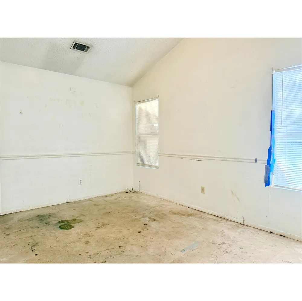 5507 Fence Row Austin, TX 78744