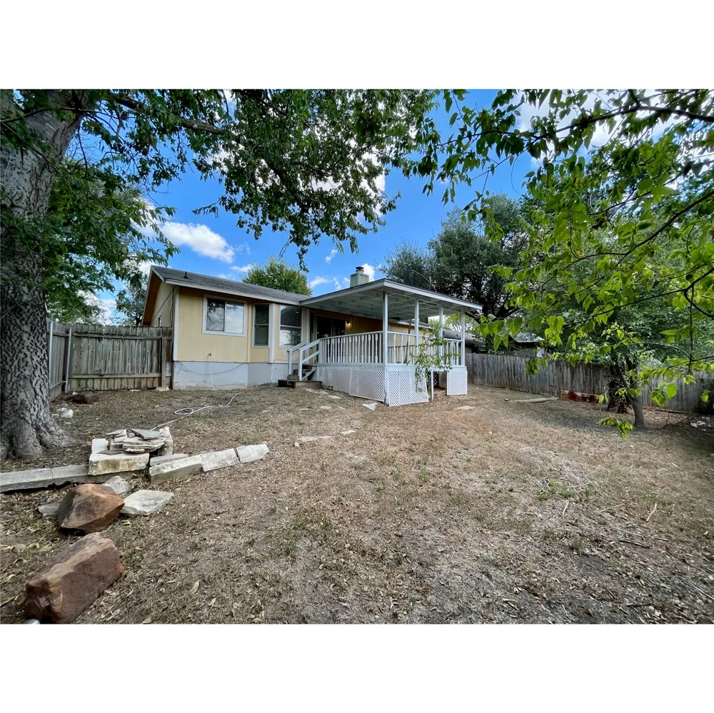 5507 Fence Row Austin, TX 78744