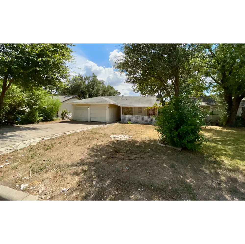 5507 Fence Row Austin, TX 78744