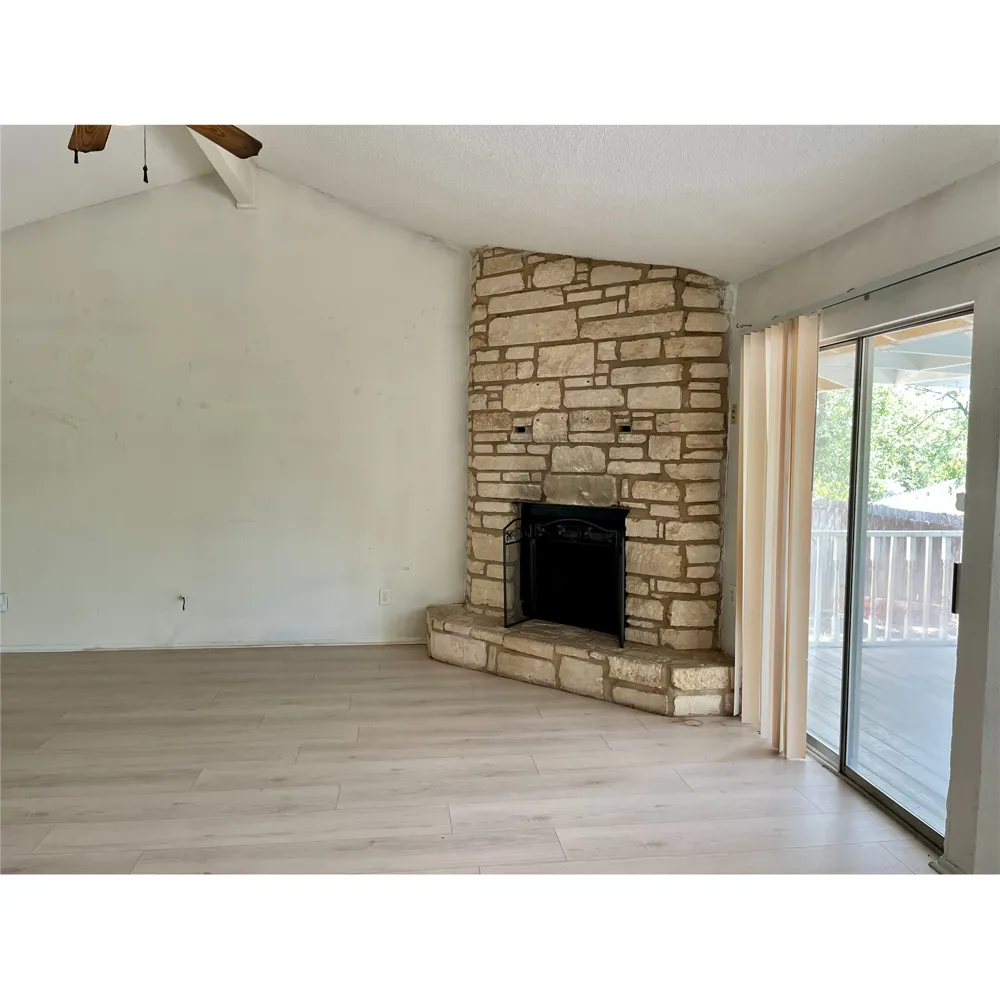 5507 Fence Row Austin, TX 78744