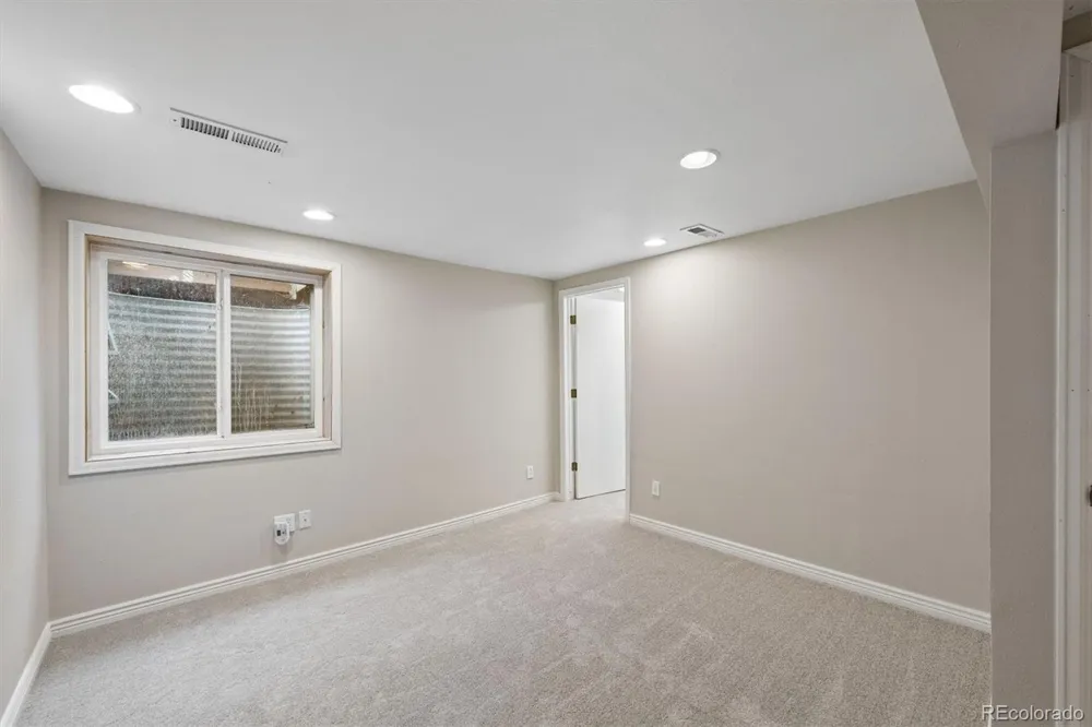 9914 Hoyt Way Broomfield, CO 80021