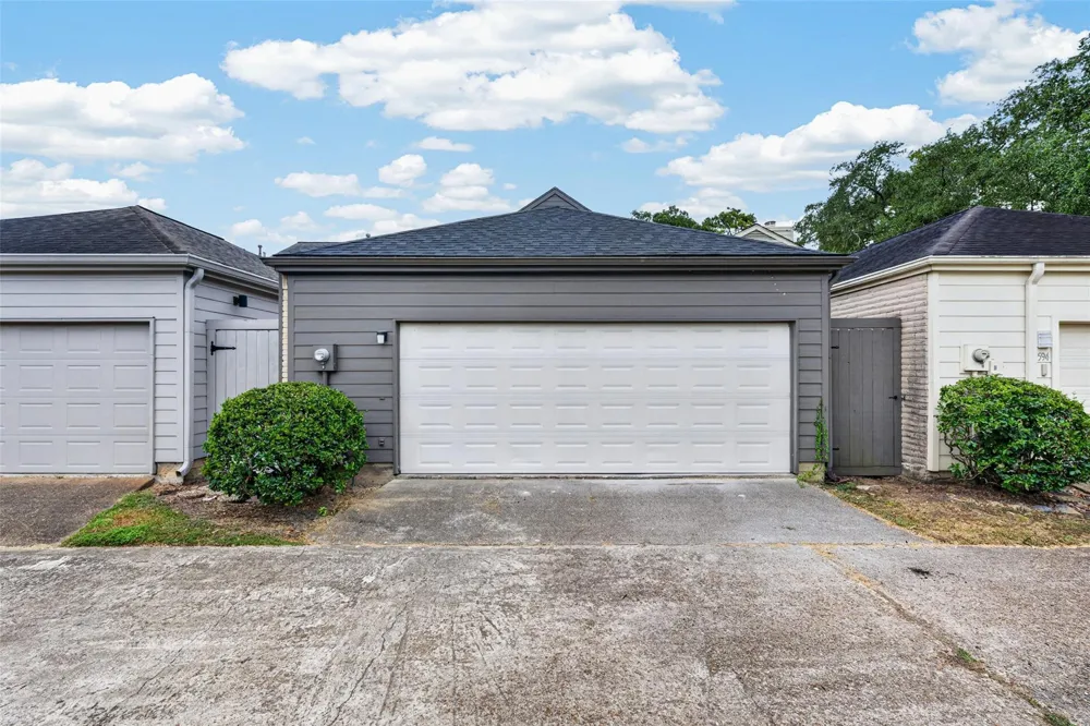 9592 Doliver Drive Houston, TX 77063