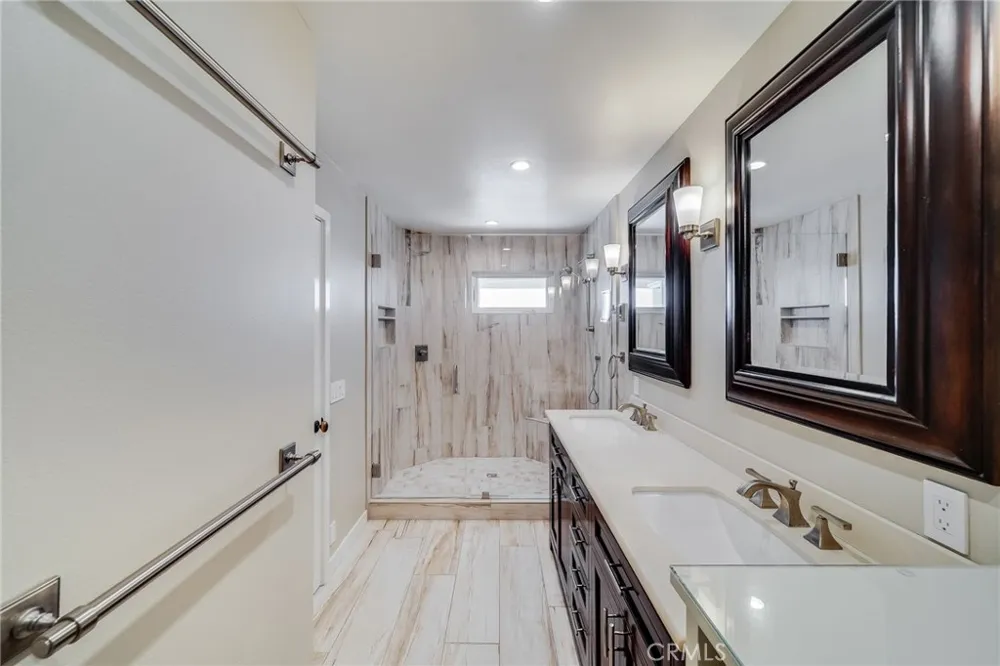 896 Quivera Laguna Beach, CA 92651