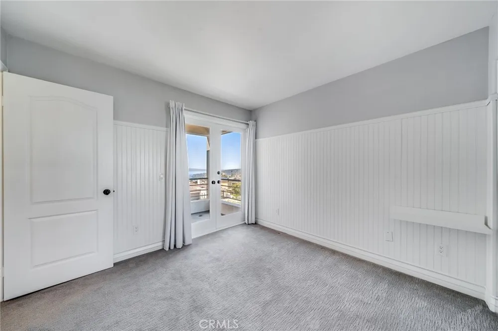 896 Quivera Laguna Beach, CA 92651
