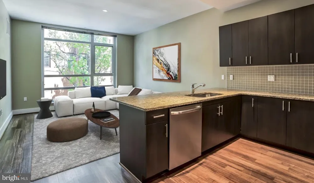 521 S BROAD STREET #303 Philadelphia, PA 19147