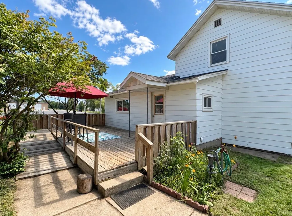 415 W 136th Street Ashland Township, MI 49327