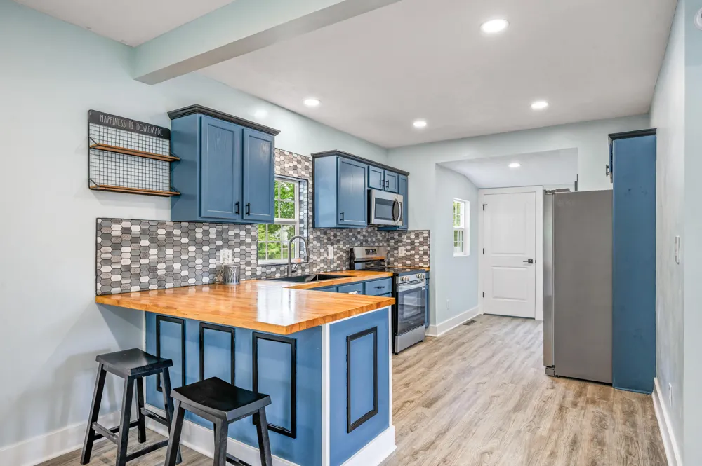 301 E Angel Avenue Unknown, MI 49305