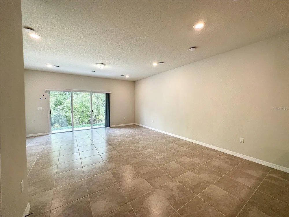 4621 SPARKLING SHELL AVENUE Kissimmee, FL 34746