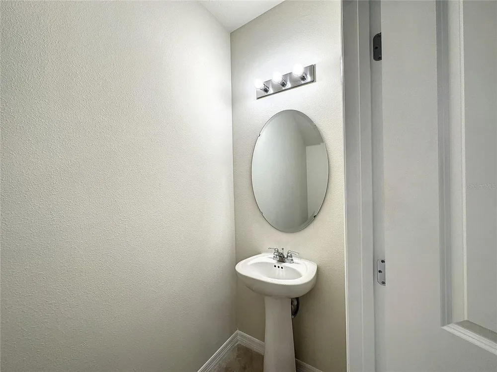 4621 SPARKLING SHELL AVENUE Kissimmee, FL 34746