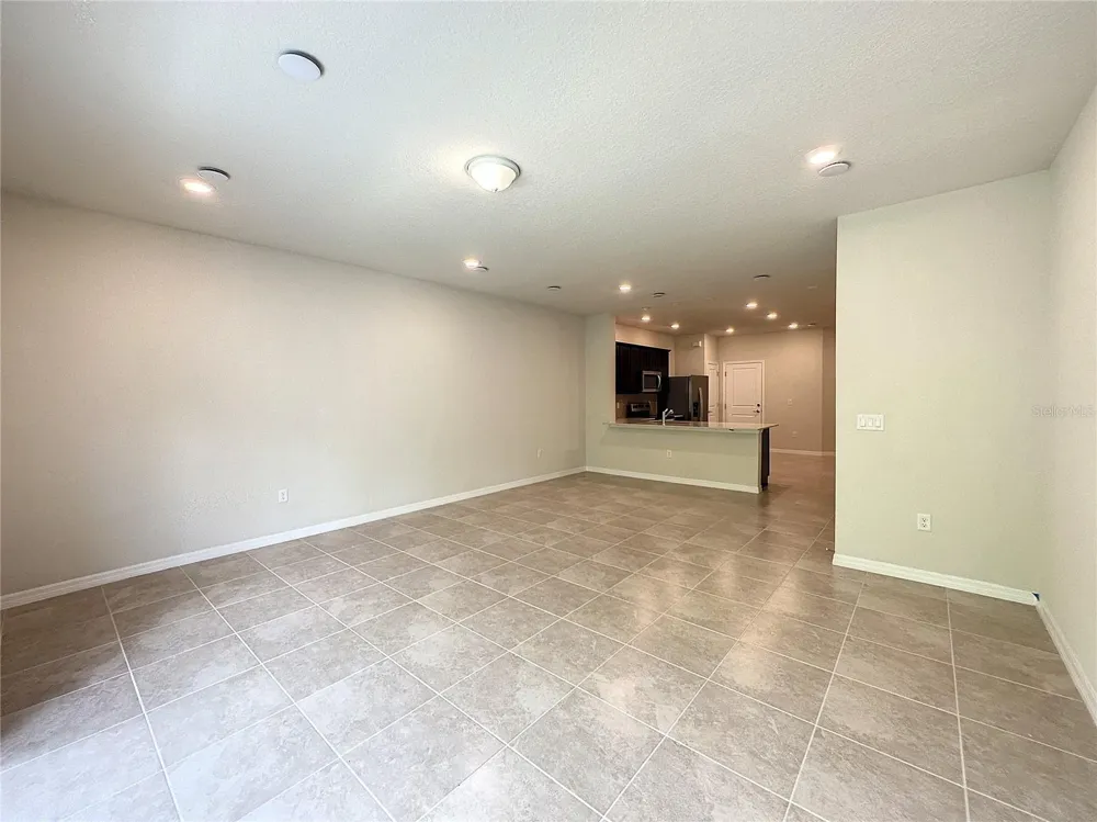 4621 SPARKLING SHELL AVENUE Kissimmee, FL 34746
