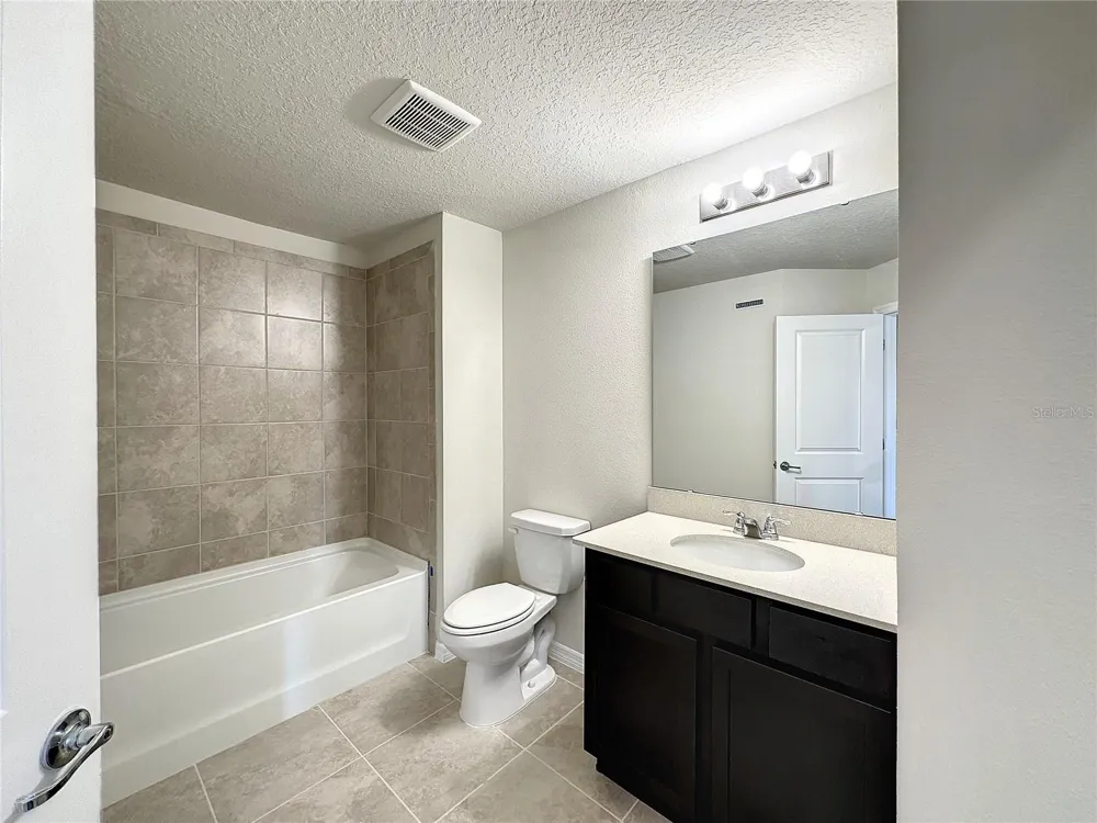 4621 SPARKLING SHELL AVENUE Kissimmee, FL 34746