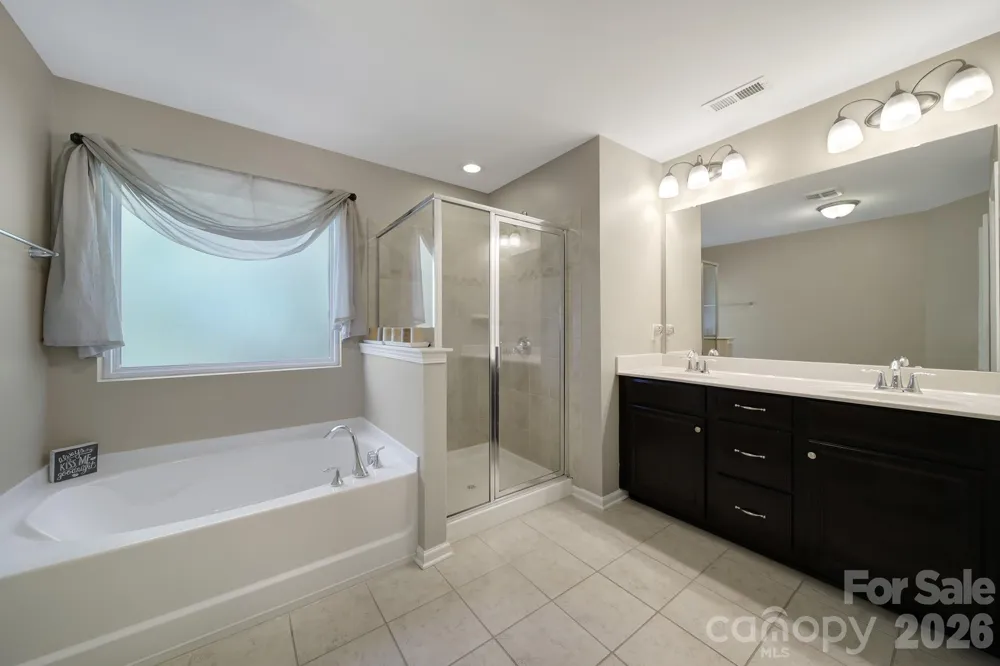 7021 Woodsbay Lane Rock Hill, SC 29732