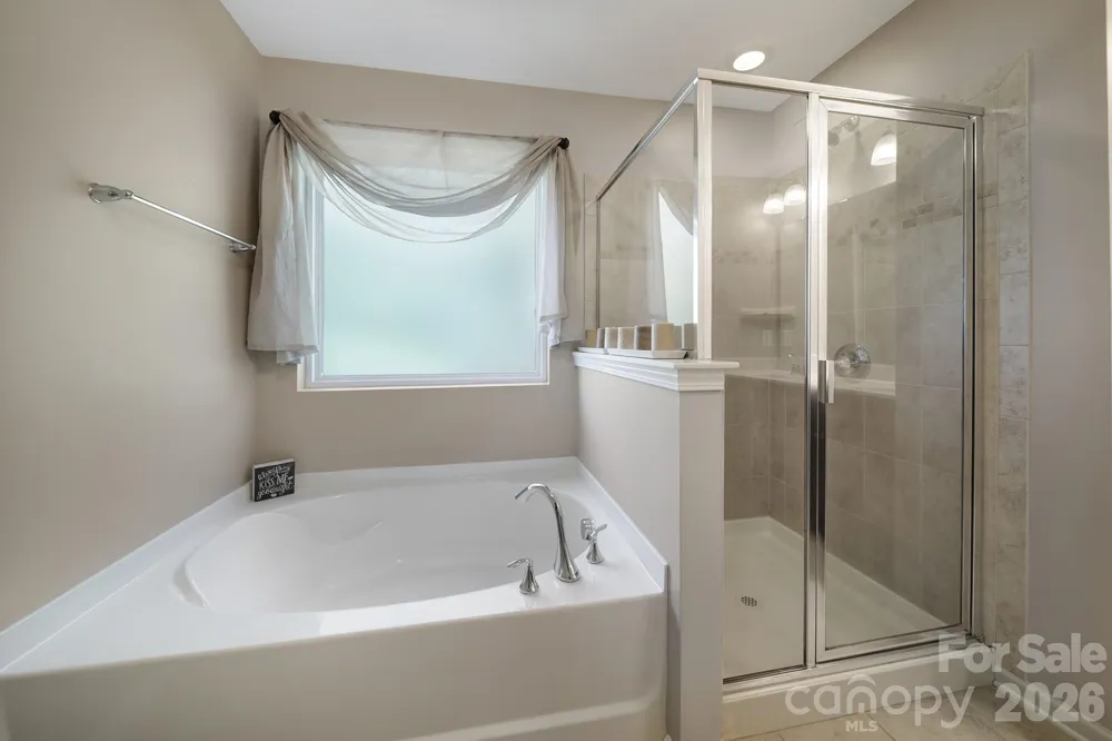 7021 Woodsbay Lane Rock Hill, SC 29732