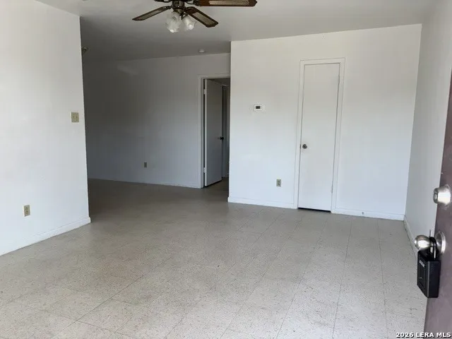 1705 S Washington Unit B5 Beeville, TX 78102