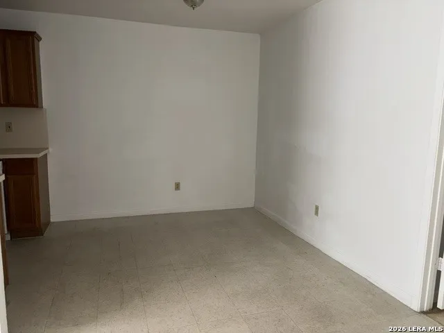 1705 S Washington Unit B5 Beeville, TX 78102