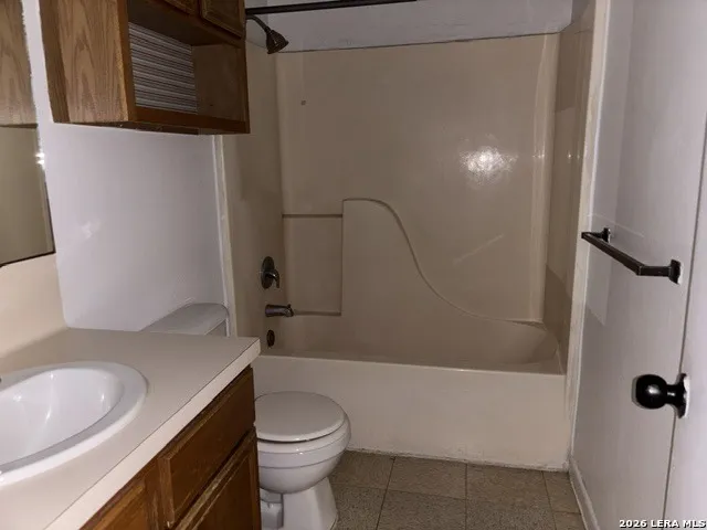 1705 S Washington Unit B5 Beeville, TX 78102