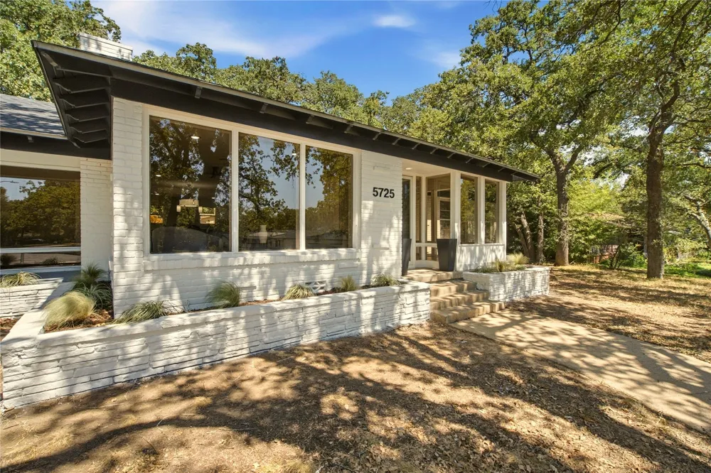 5725 Jacqueline Road Fort Worth, TX 76112