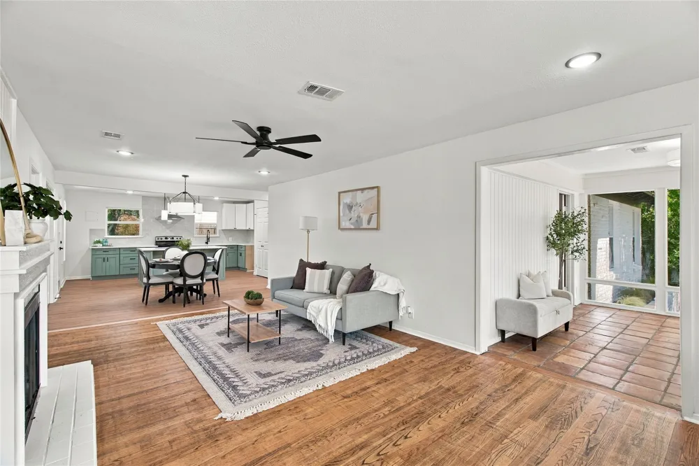 5725 Jacqueline Road Fort Worth, TX 76112