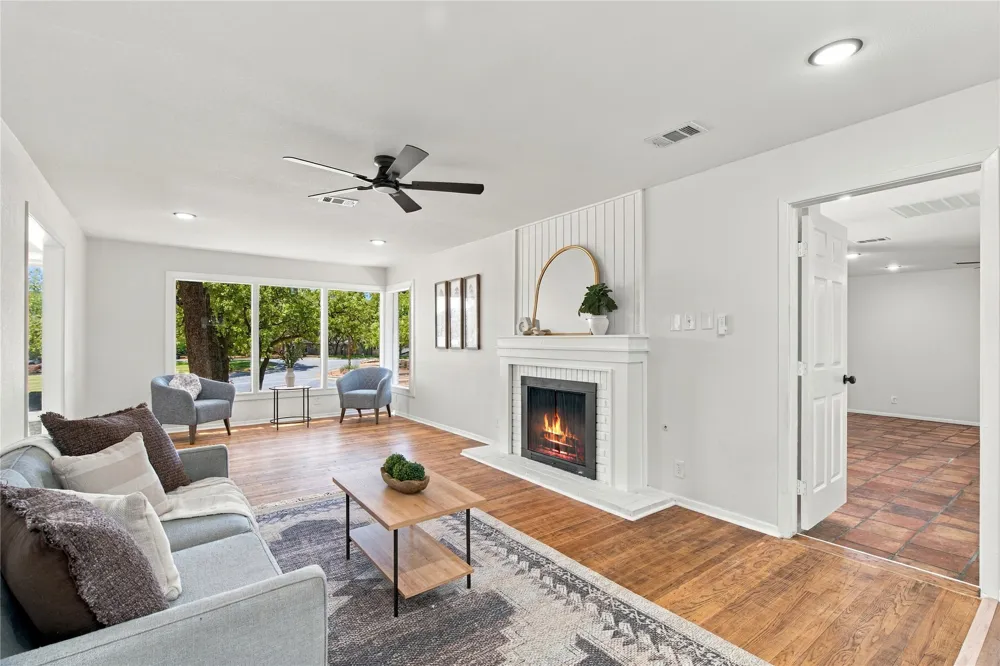 5725 Jacqueline Road Fort Worth, TX 76112