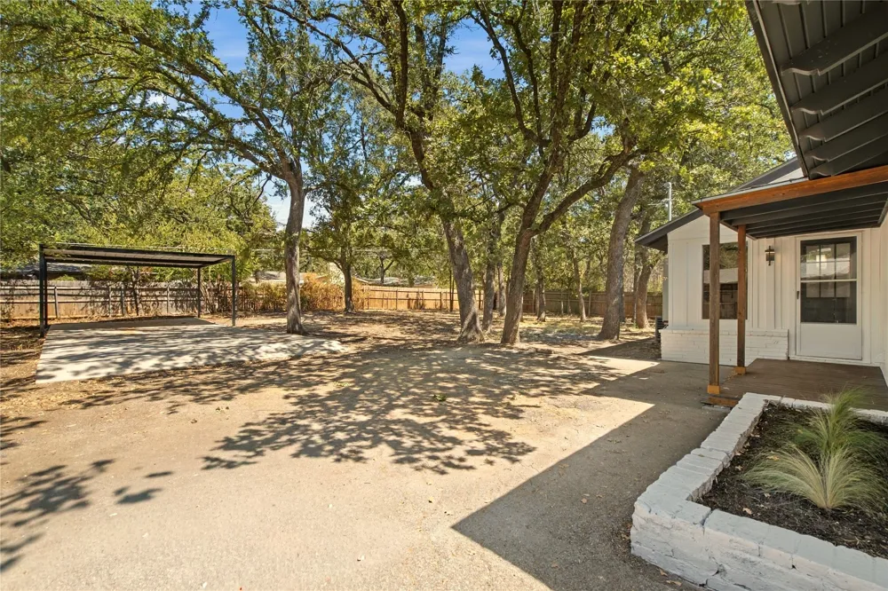 5725 Jacqueline Road Fort Worth, TX 76112