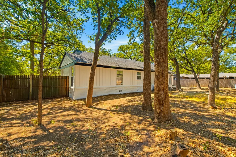 5725 Jacqueline Road Fort Worth, TX 76112