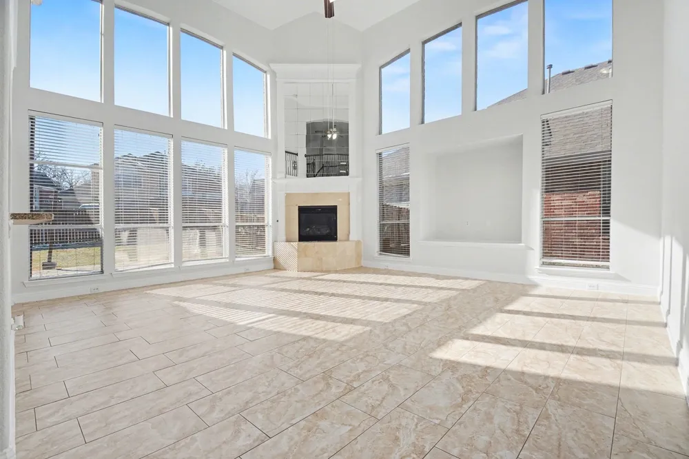 1930 Wind Lake Circle Garland, TX 75040