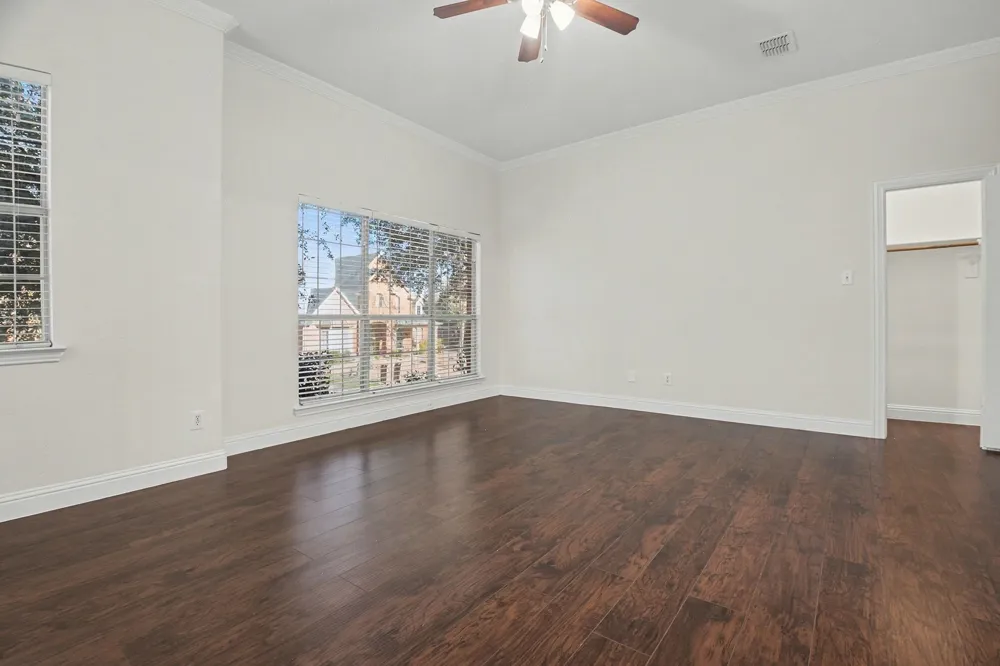 1930 Wind Lake Circle Garland, TX 75040