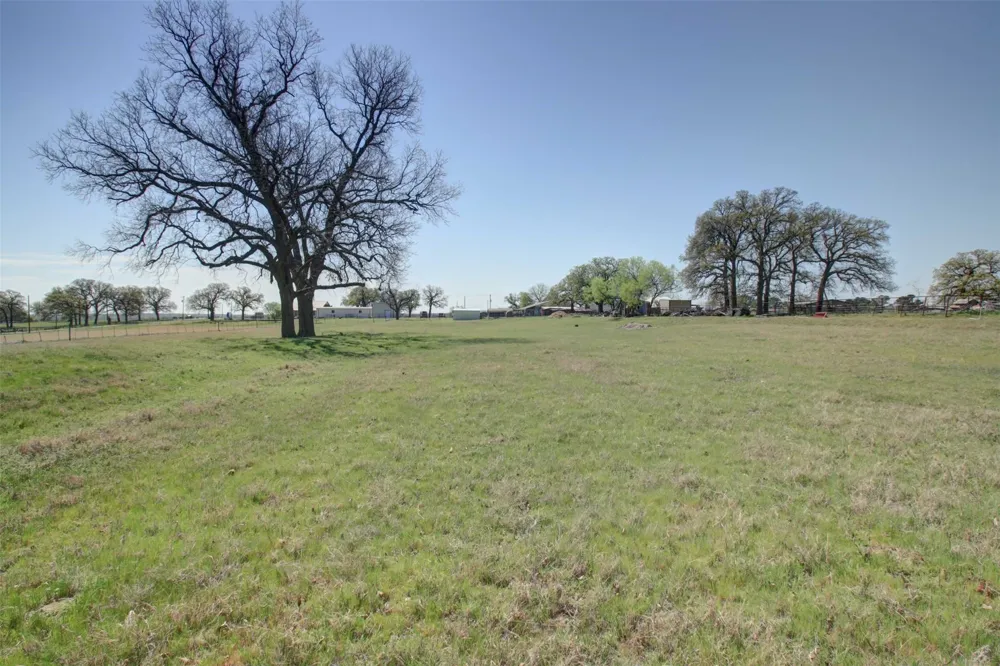 3559 Springfield Road Springtown, TX 76082