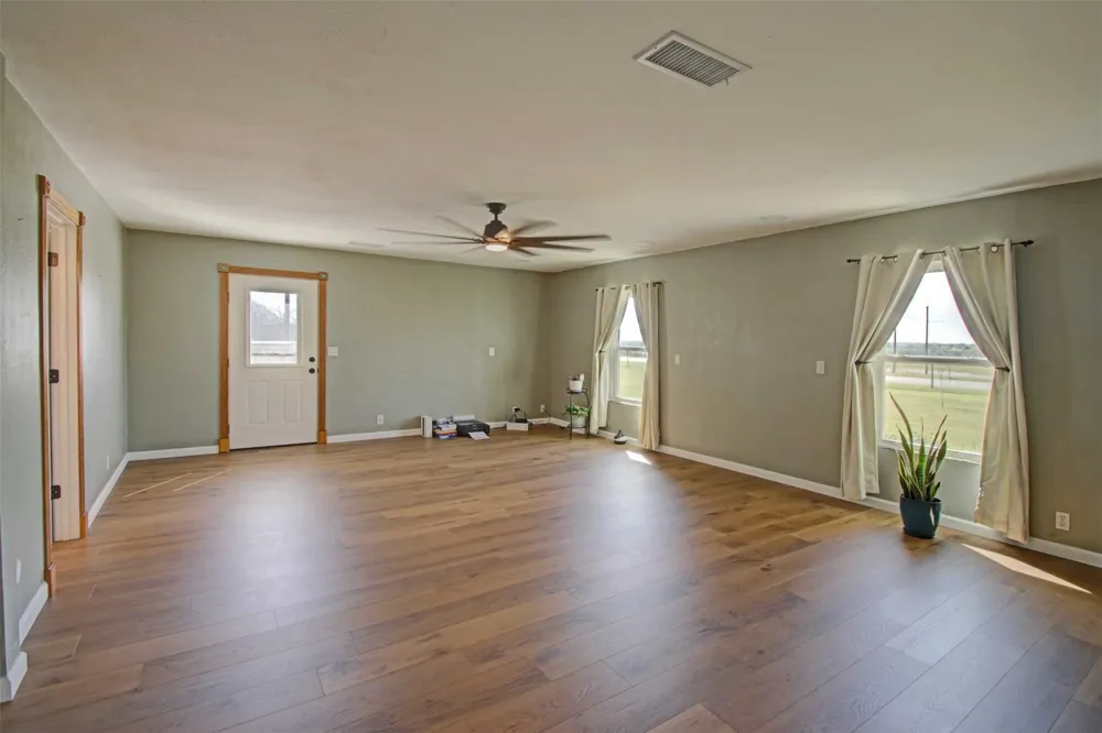 3559 Springfield Springtown, TX 76082