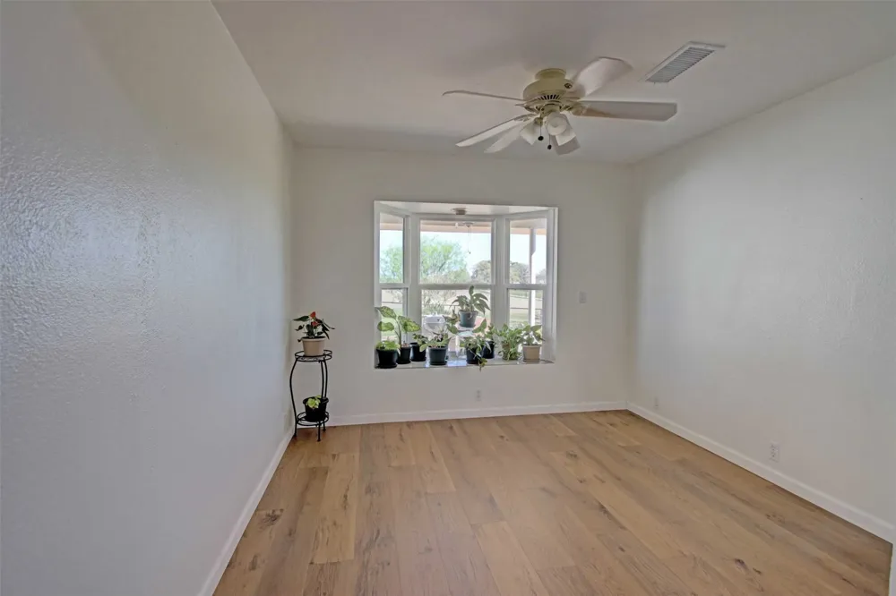 3559 Springfield Springtown, TX 76082