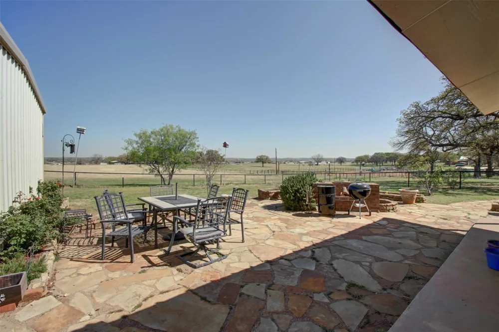 3559 Springfield Springtown, TX 76082