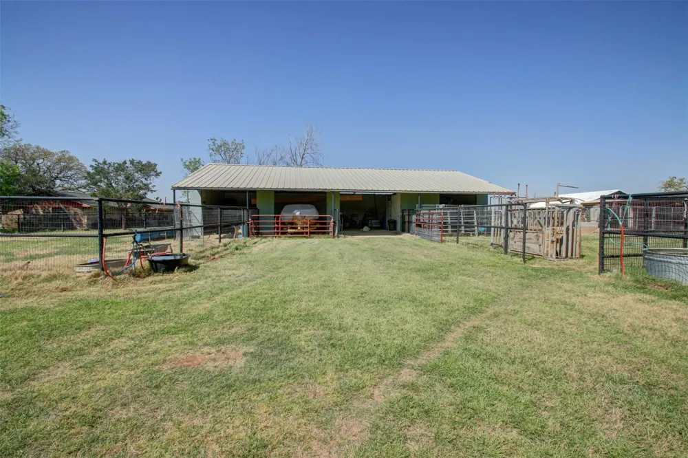 3559 Springfield Springtown, TX 76082