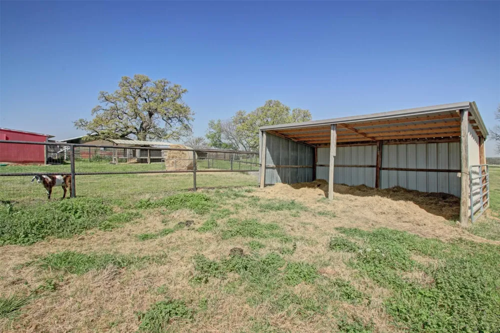 3559 Springfield Springtown, TX 76082
