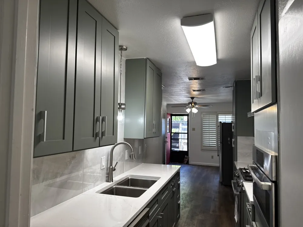13853 Leinsper Green Street Dallas, TX 75240