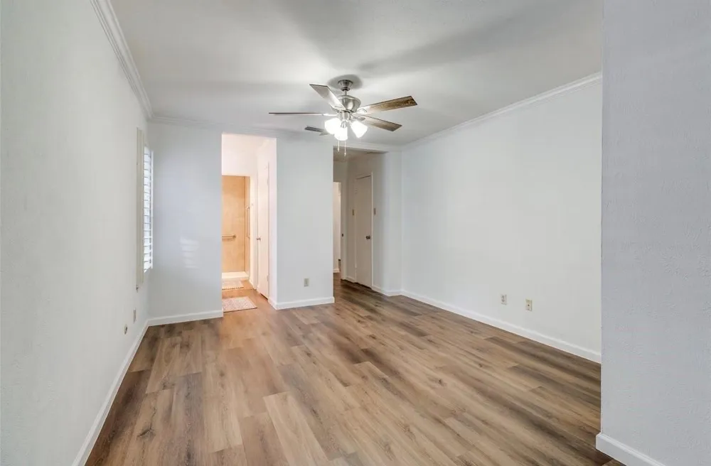 13853 Leinsper Green Street Dallas, TX 75240