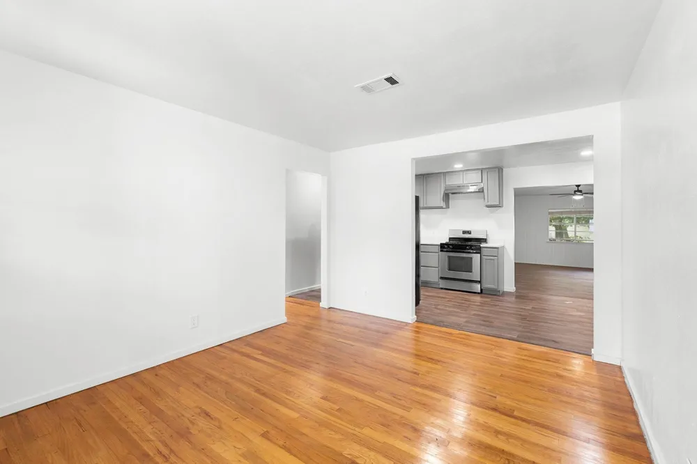 777 Cullum Avenue Hurst, TX 76053