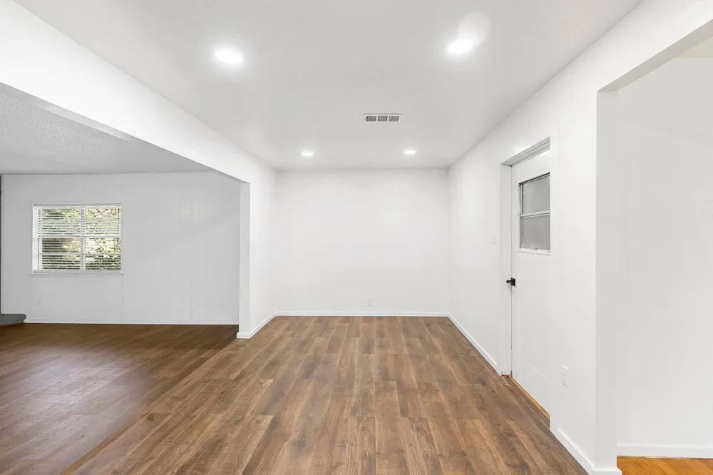777 Cullum Avenue Hurst, TX 76053
