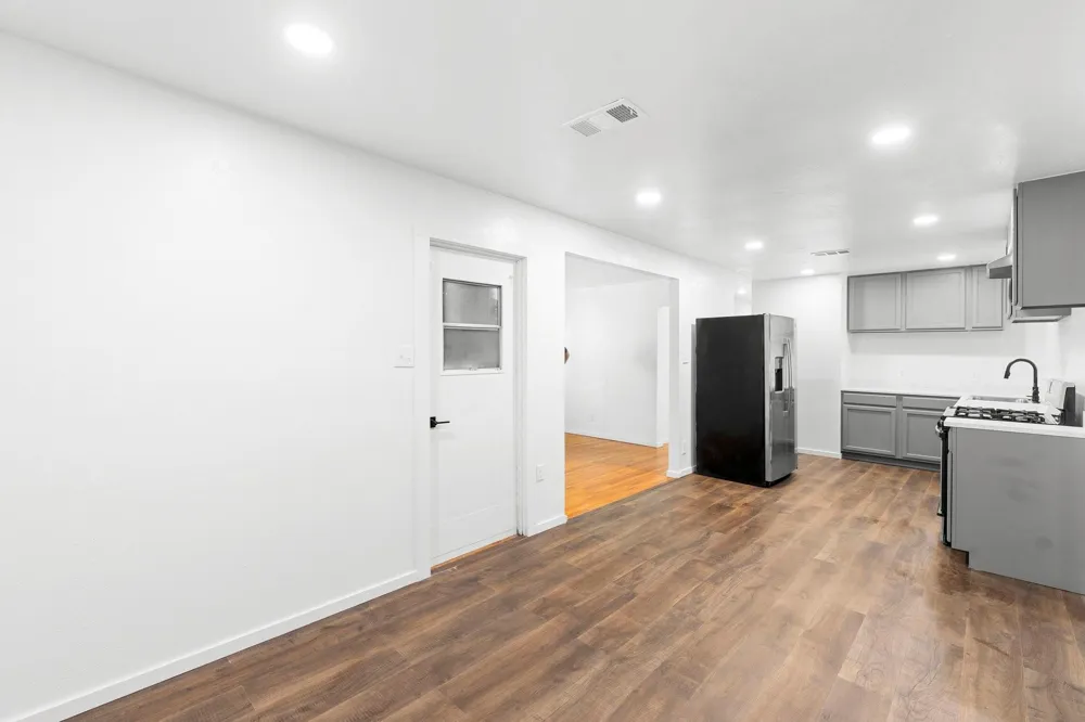 777 Cullum Avenue Hurst, TX 76053
