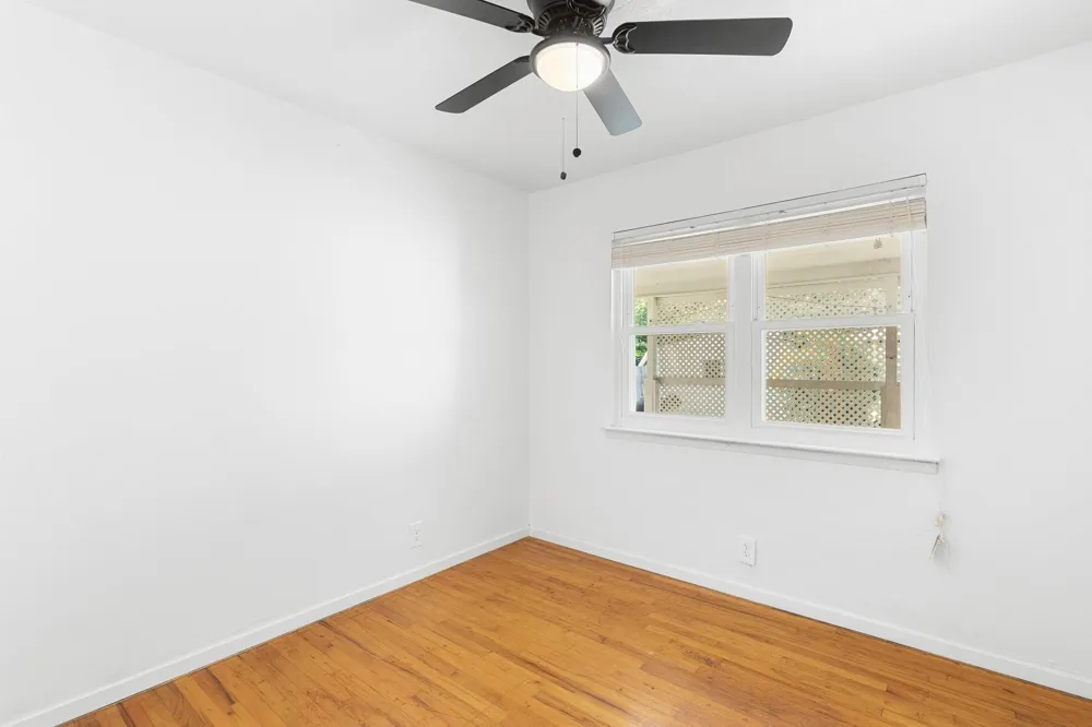 777 Cullum Avenue Hurst, TX 76053