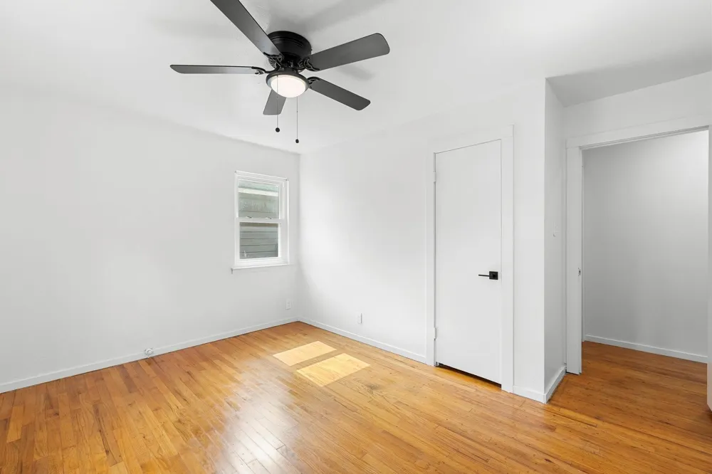 777 Cullum Avenue Hurst, TX 76053