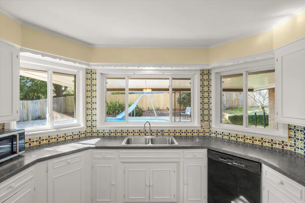 2813 Rockbridge Road Tyler, TX 75701